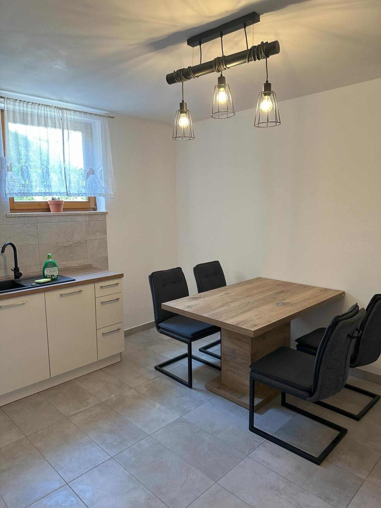 Apartma Anze Samec Dobravlje エクステリア 写真